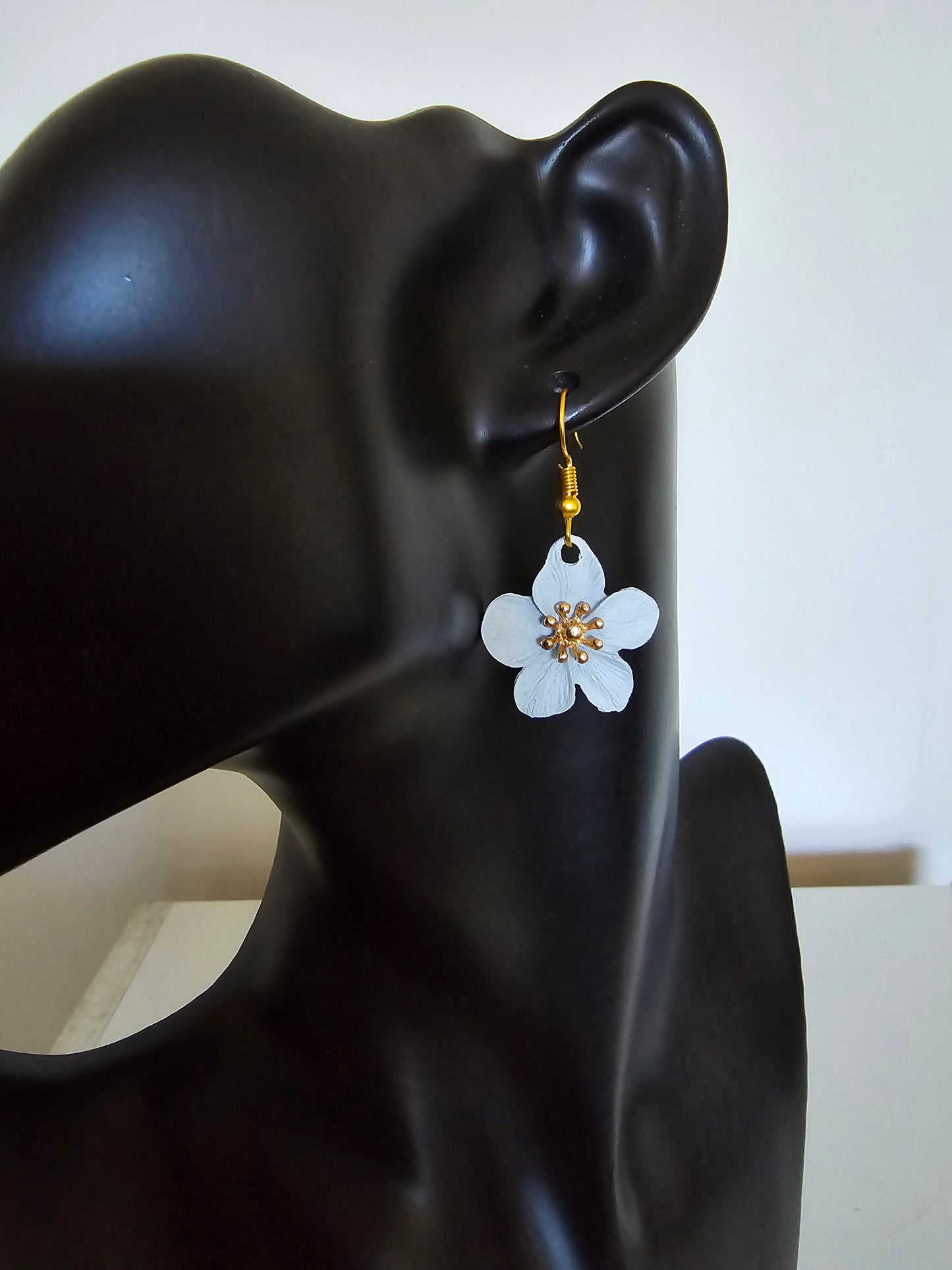 Fun Flower Ceramic Drop Earrings White - Pacific Collection