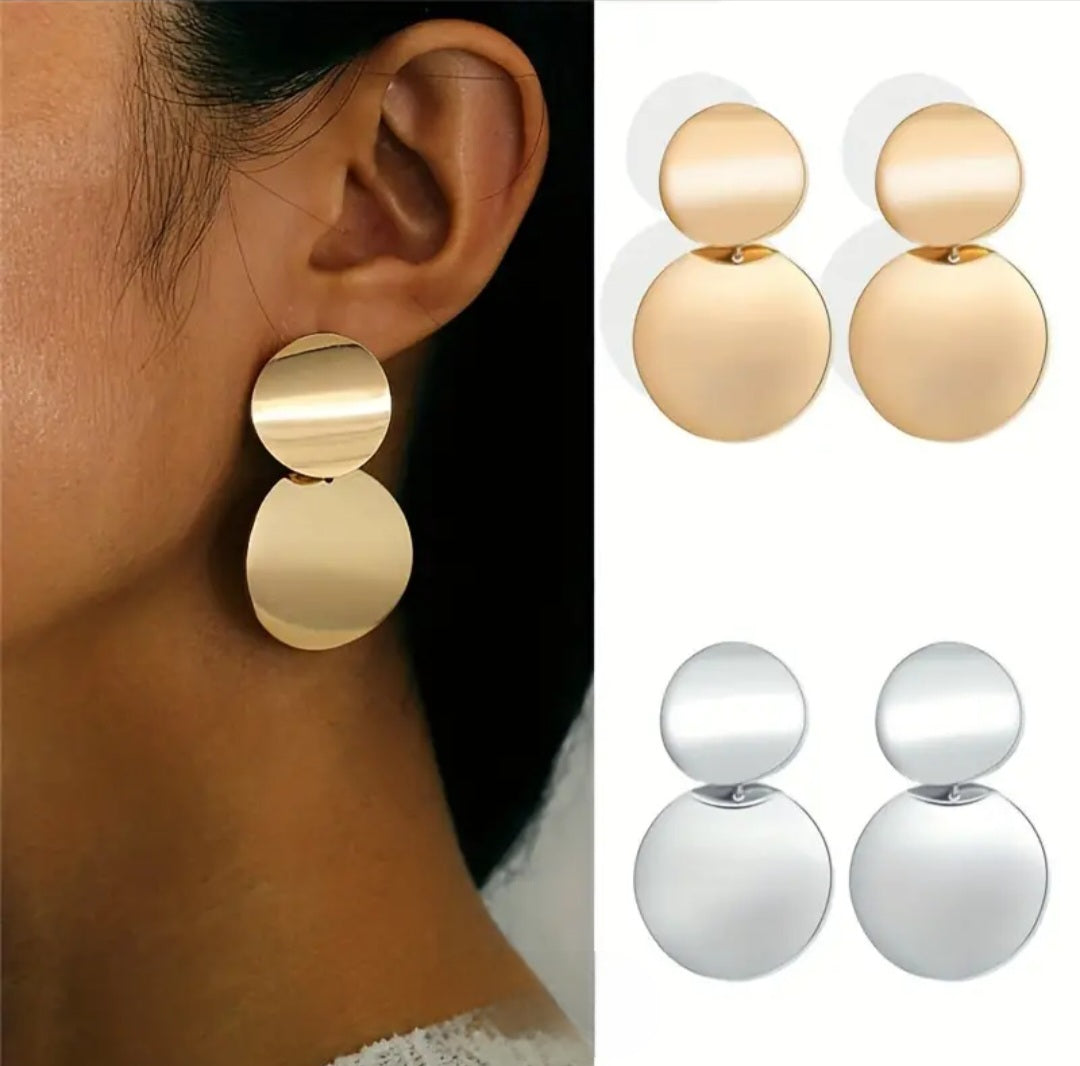 MoUi. New Vintage Minimalist Metal Element Earrings with Geometric Circular Discs – Silver