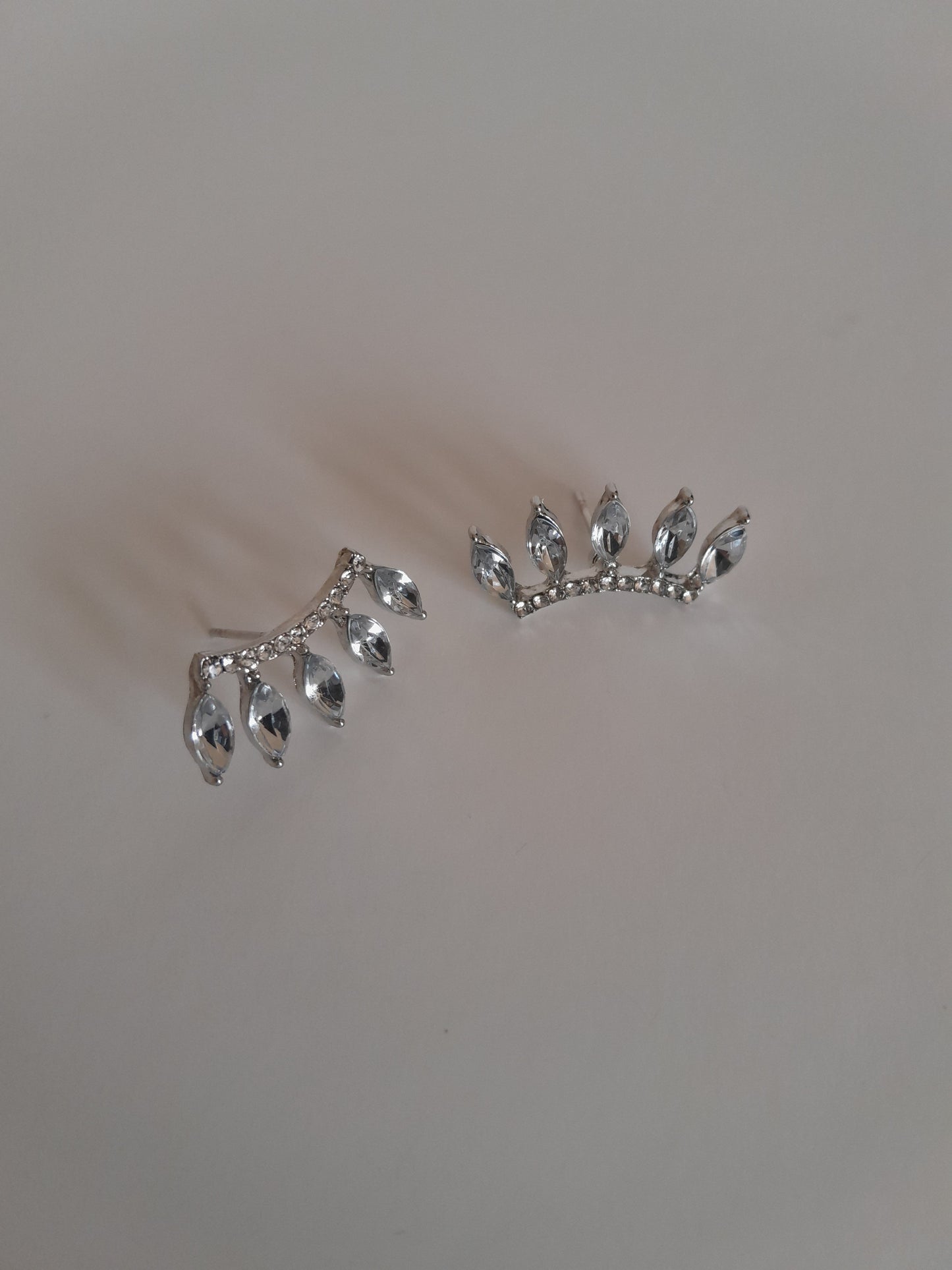 Pretty Five Petal Rhinestone Stud