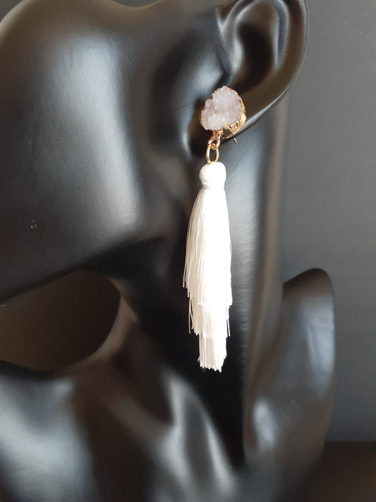 Gorgeous Faux Quartz White Tiered Cotton Drop