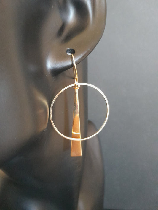 Stylish Gold Coloured Circle and Line Drop